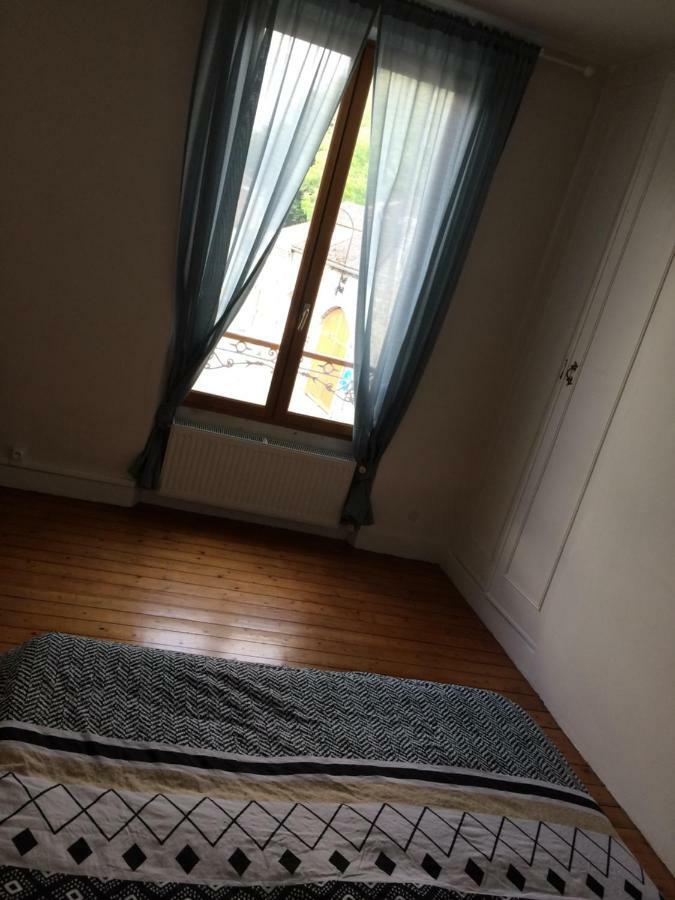 F2 Cosy Avec Cour Apartment Milly-la-Foret Exterior photo